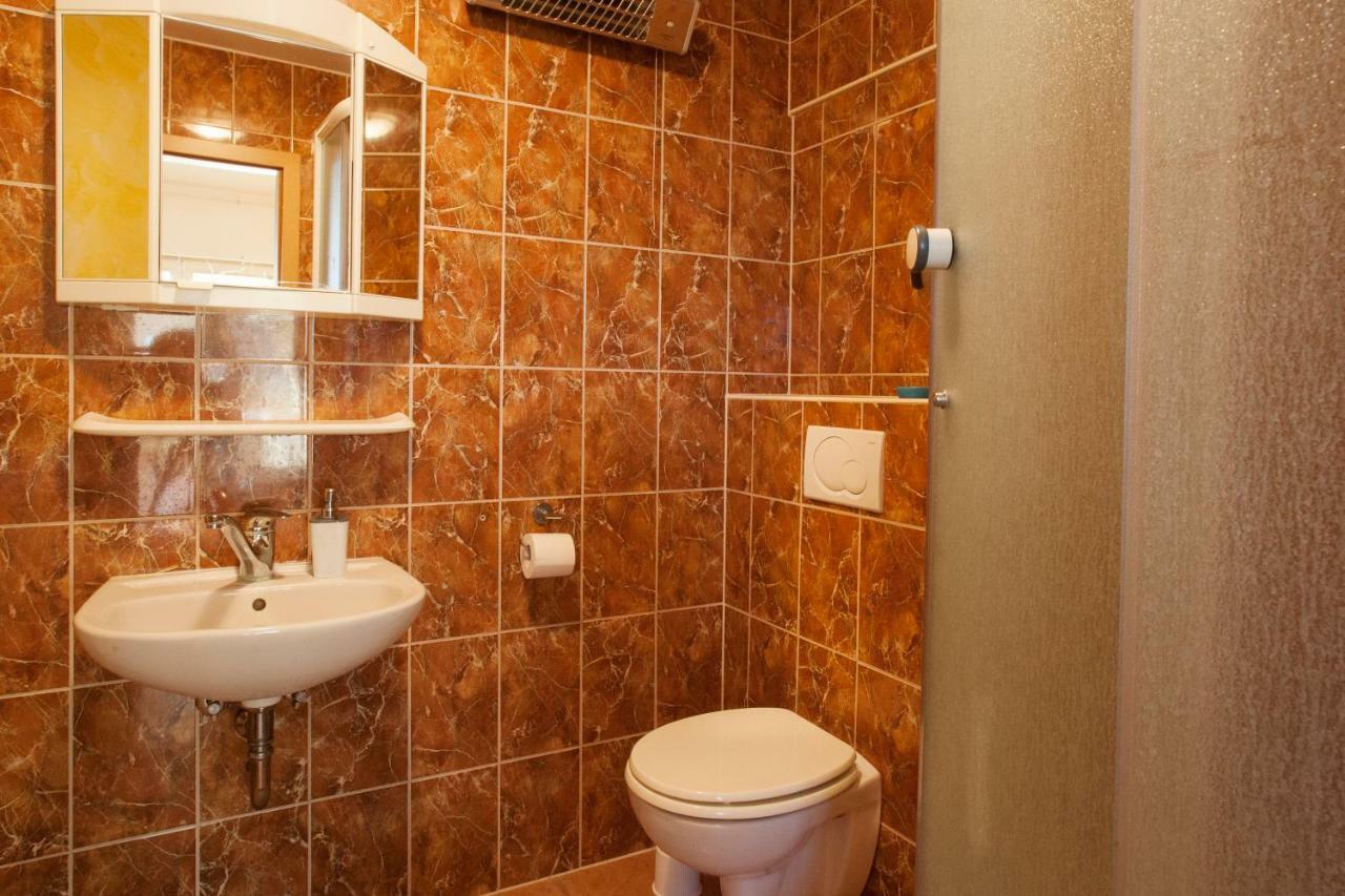 Guest House Celan Spodnja Hajdina Екстериор снимка